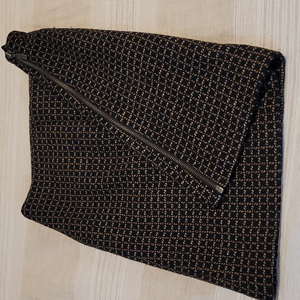 Kenneth Cole Wool Blend Skirt, Size 2